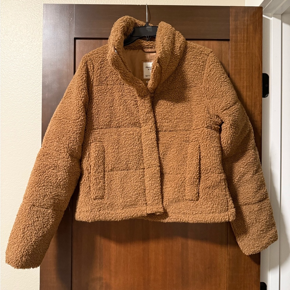 Abercrombie Cropped Mini Puffer
